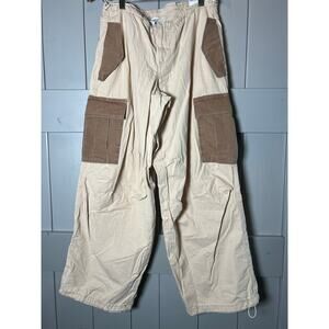 Urban Outfitters BDG Cargo Cream with Brown Pocket Cargo Pant, Size S, NWT